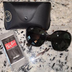 Ray-Ban Jackie Ohh sunglasses